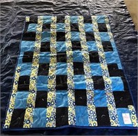SHADES OF BLUE QUILT