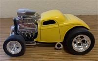 1933 Ford Coupe Yellow Muscle Machine 1:18