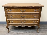 Beautiful Oak Nightstand/Chest