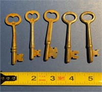 5-2.5in Antique Skeleton keys. See pics