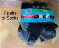 7 Pairs of Mens Ankle Socks (size 6-12)