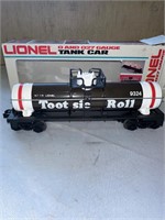 Lionel tootsie roll tank car 6-9324
