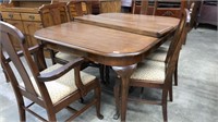 QUEEN ANNES FOOTED DINING ROOM SET