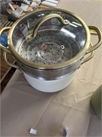 Pot with strainer and lid