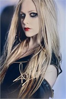 Autograph COA Avril Lavigne Photo