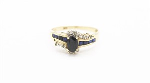 10KT GOLD SAPPHIRE RING