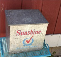 Vintage Galvanized Metal Milk Box Sunshine Dairy