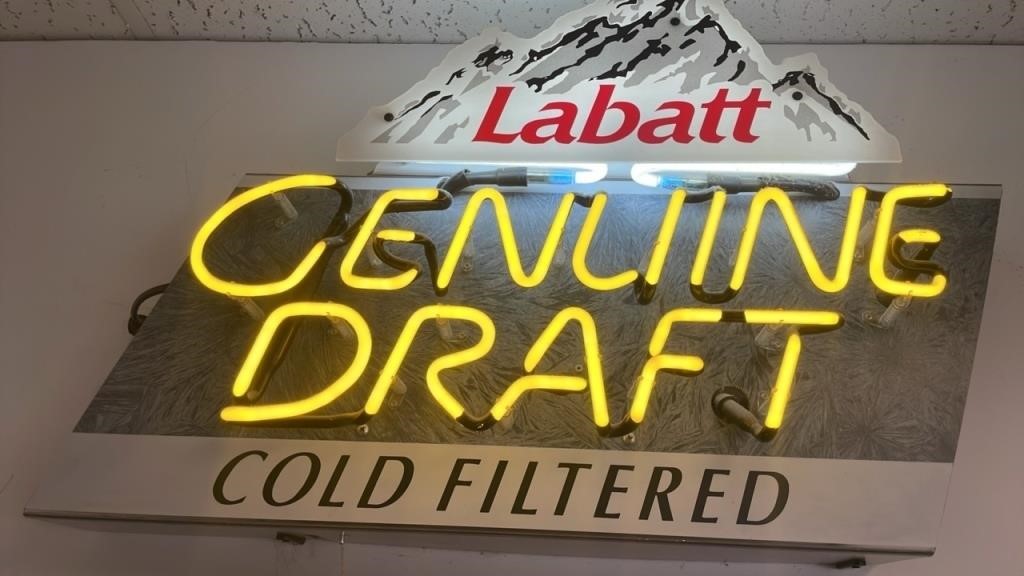 Labatt Genuine Draft Neon Beer Sign