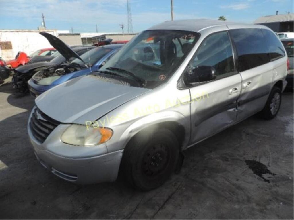 2006 Chrysler Town & Country 1A4GP45RX6B758685 Sil