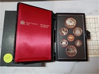 OF) 1981 Canadian Mint coin set with silver dollar