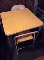 Vintage card table with two chairs samsonite