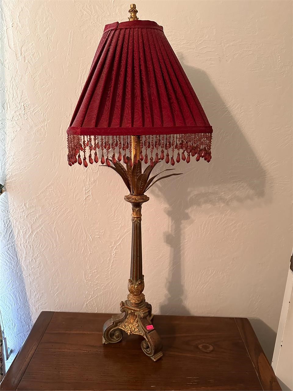 Slim lamp with shade