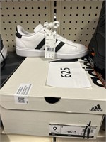 Adidas sneaker 9