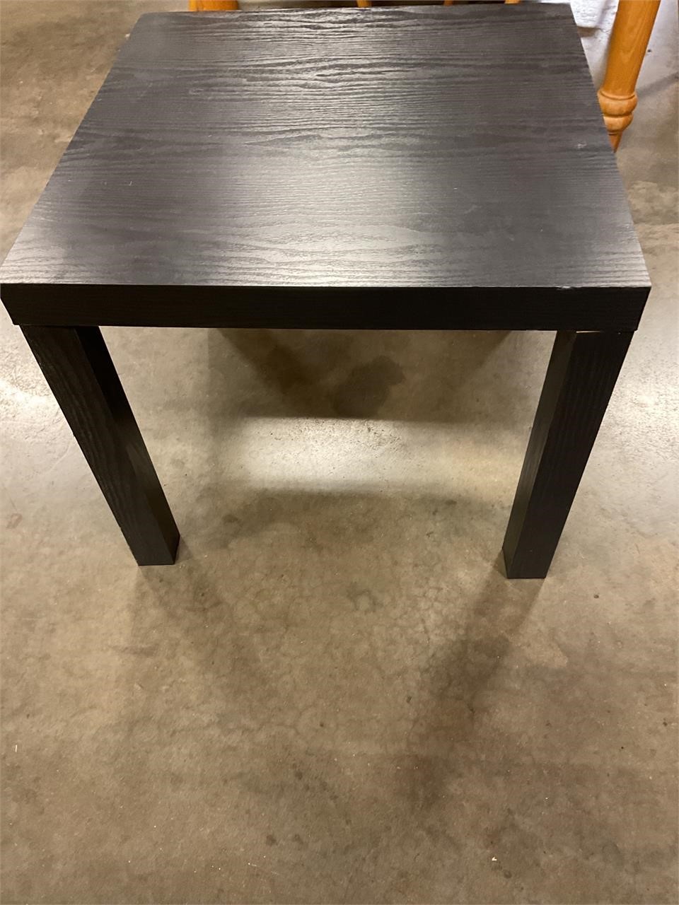 Side table 20”x20” 17” tall