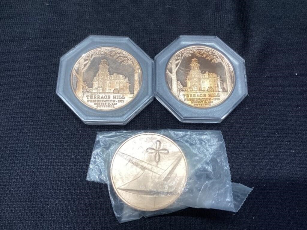3 Iowa Large Medals