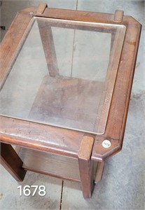 Wood end table with plexiglass top