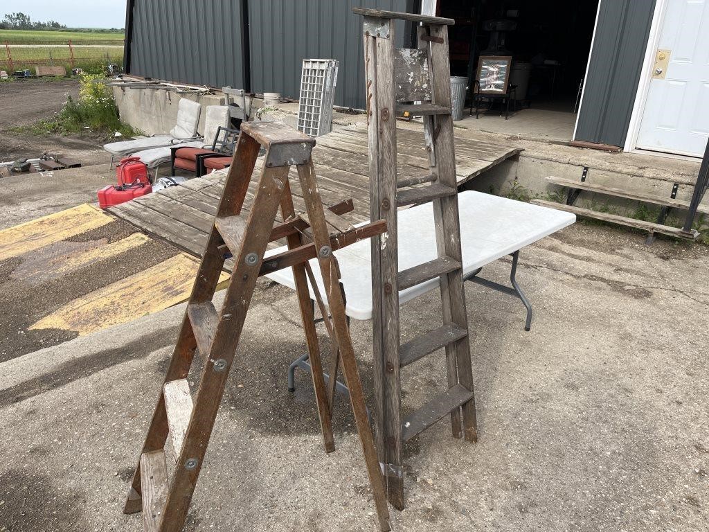 Pair of wooden stepladders - 5ft & 6ft