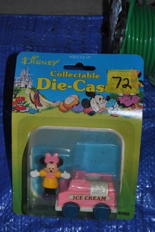 Disney Minnie Mouse die cast and car