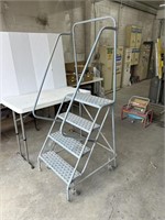 Rolling Step Ladder