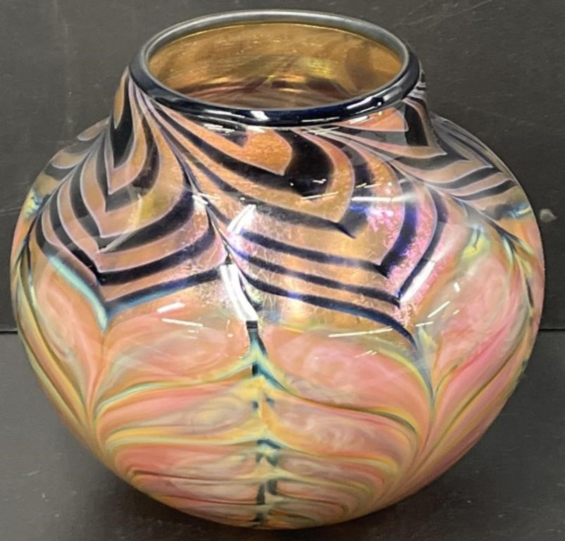 Art Glass Vase Signed Daniel Lotton