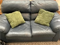 Lazy Boy Blue Loveseat With Pillows