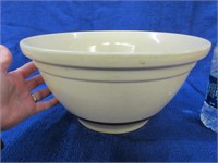 12 inch mccoy mixing bowl (brown stripe)