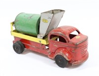 LINCOLN TOYS CEMENT MIXER