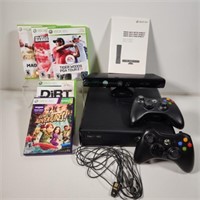 Xbox 360, 2 Controllers, Kinect & Games