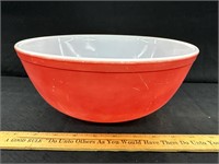 Red Pyrex bowl