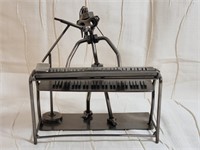 NUTS & BOLTS METAL KEYBOARD PLAYER STATUE