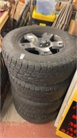 Set of 4 Nitto terra grappler lt275/70/18 tires