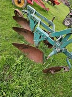 Offsite 3 furrow John Deere plow