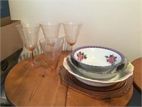 FOUR ETCHED PINK GLASSES, THREE BOWLS FRUIT ROSES