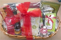 Holiday Gift Basket - Maple Syrup, Cookies +++