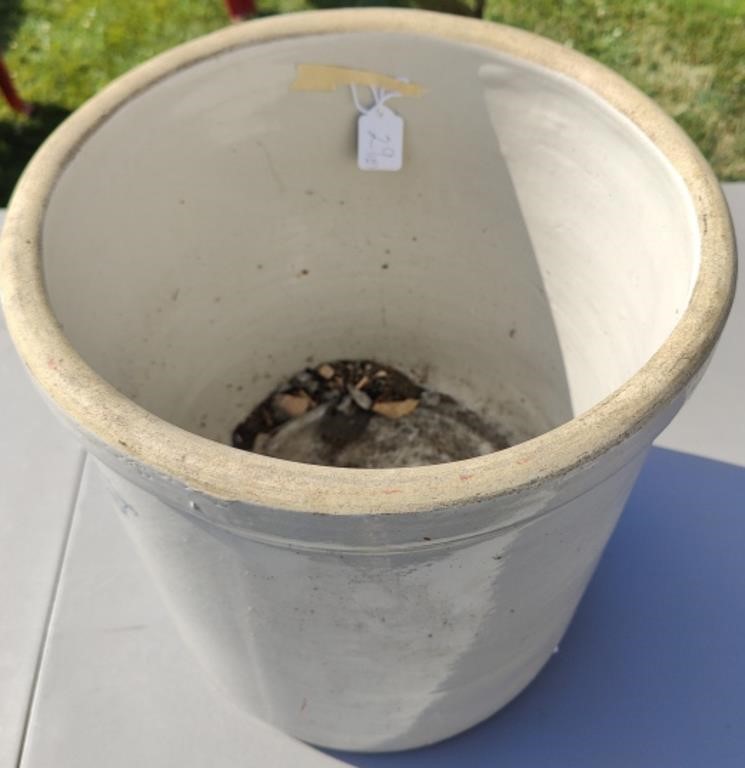 Large Crock Pot