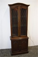 ETHAN ALLEN 2 PIECE CURIO CABINET - WITH LIGHT