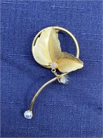 Vintage brooch crystal bead flower leaf gold tone