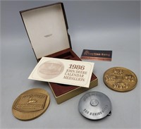 John Deere Calendar Medallions, 1986 in Box &