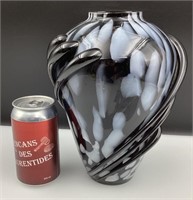 Vase en verre soufflé