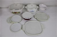 Corningware casserole dishes with lids each