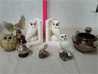 Group of decorative towel statues and bookends