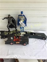 2 BATMAN AND 3 BAT MOBILES