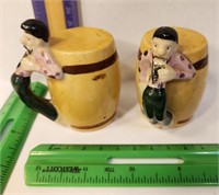 Salt&Pepper Shaker M.K. barrel set