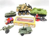 Military Toy Vehicles, Life-Like HO Scale Santa