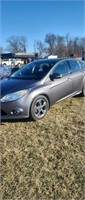 14  Ford focus  180 k mls runs and drives great
