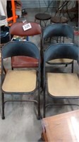 4 FOLDING CHAIRS