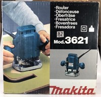 Makita Model 3621 Router in Box with Case