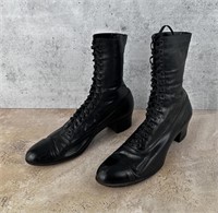 Victorian High Top Lace Up Ladies Shoes