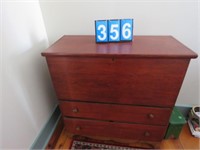 EARLY LIFT TOP BLANKET CHEST WITH 2 DRAWERS