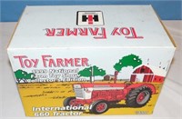 Toy Farmer IH 660, 1999